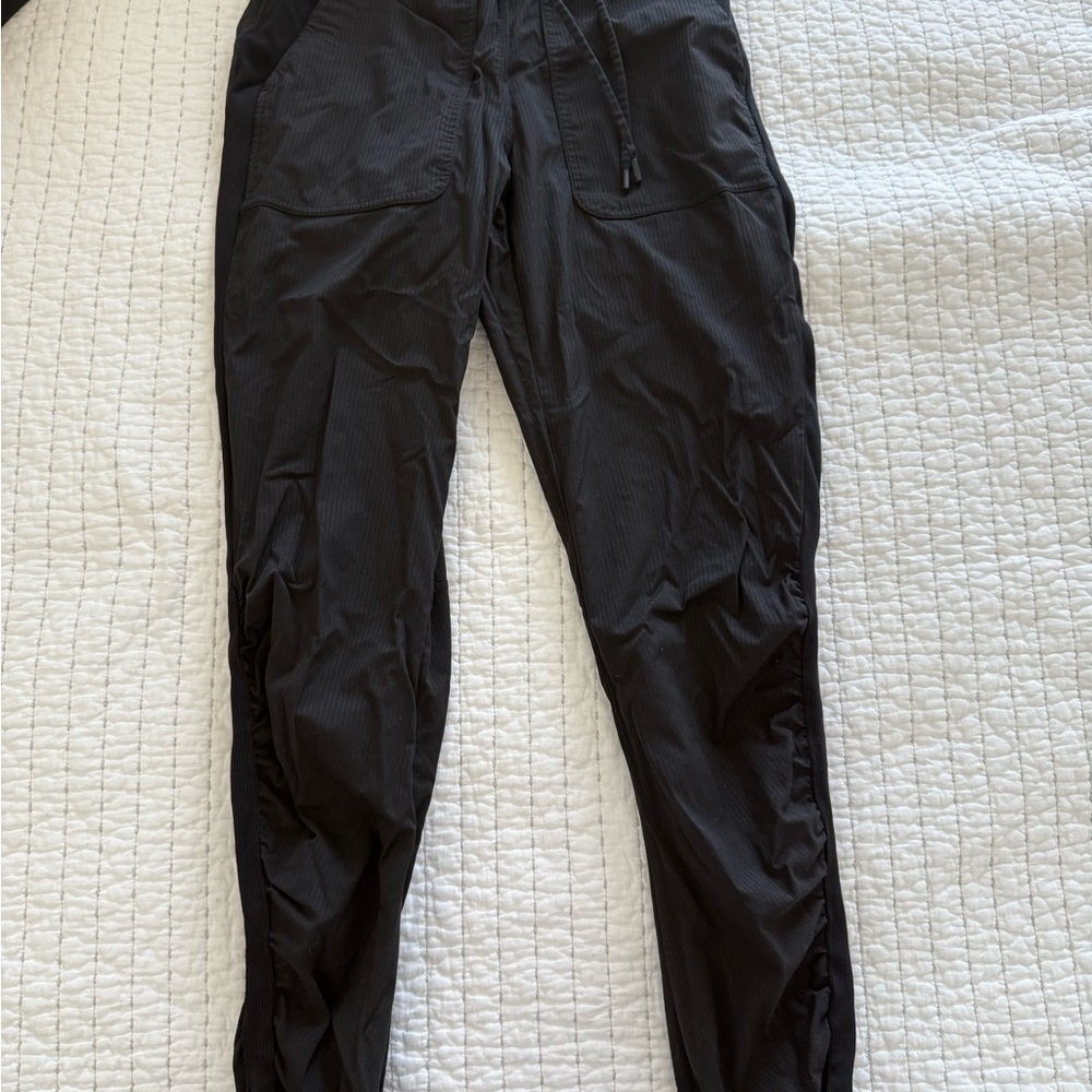 Lululemon dance studio joggers